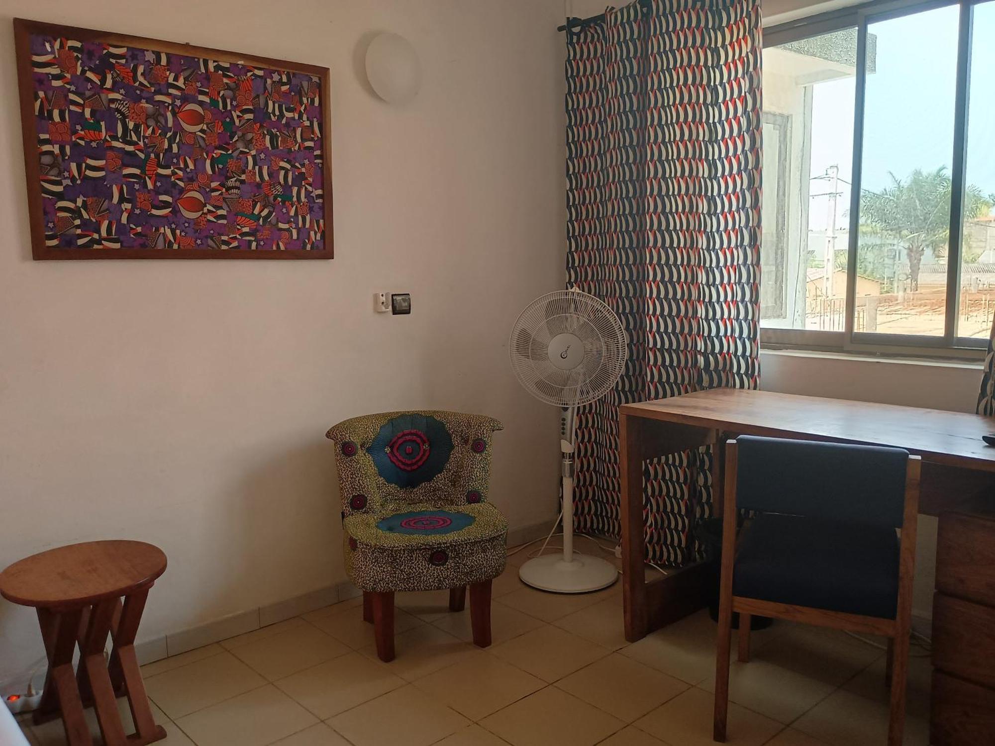 קוטונו Karls Guesthouse מראה חיצוני תמונה